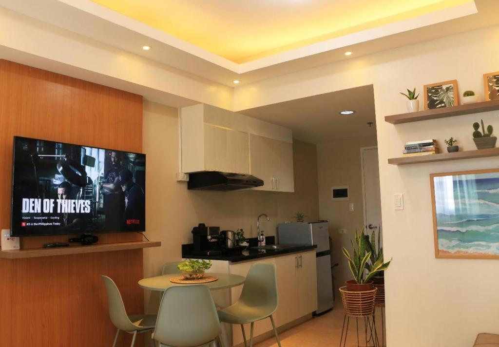 Joyful Hub With Netflix At Sunvida Cebu Exterior foto